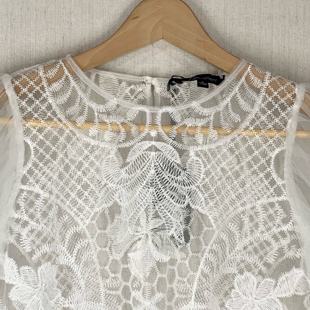 Love‎ University~NWT~Women’s Long Sleeve Sheer Top w/ Appliques~White~Sz S - Picture 4 of 15
